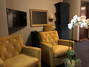 Twin Room (included light evening meal) | Premium bedding, memory foam beds, in-room safe, desk