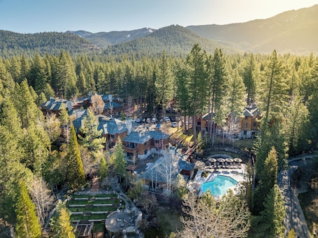 Exterior. Hyatt Vacation Club at High Sierra Lodge, Lake Tahoe