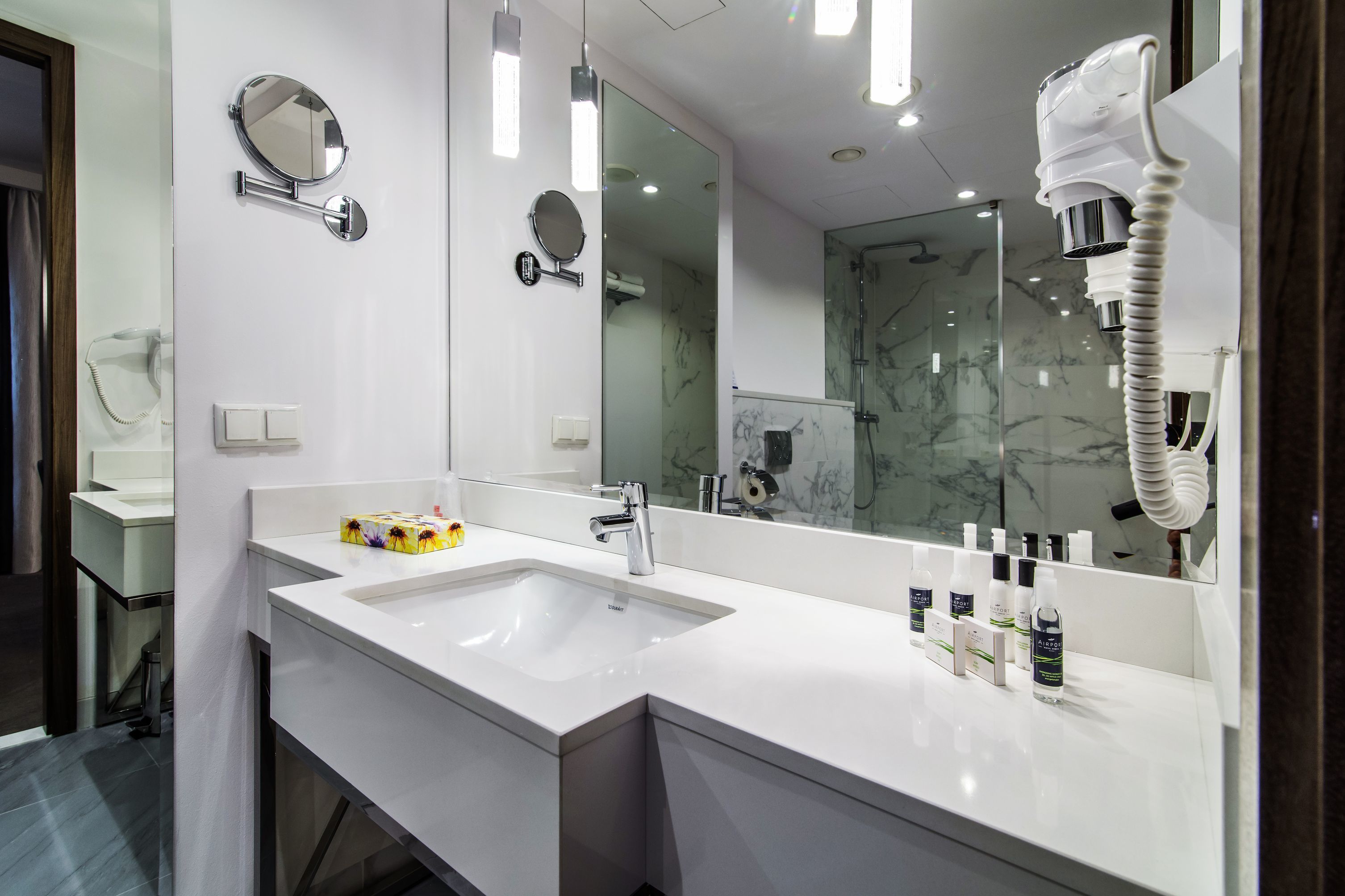business apartment | bathroom | free toiletries, hair dryer, bathrobes, towels