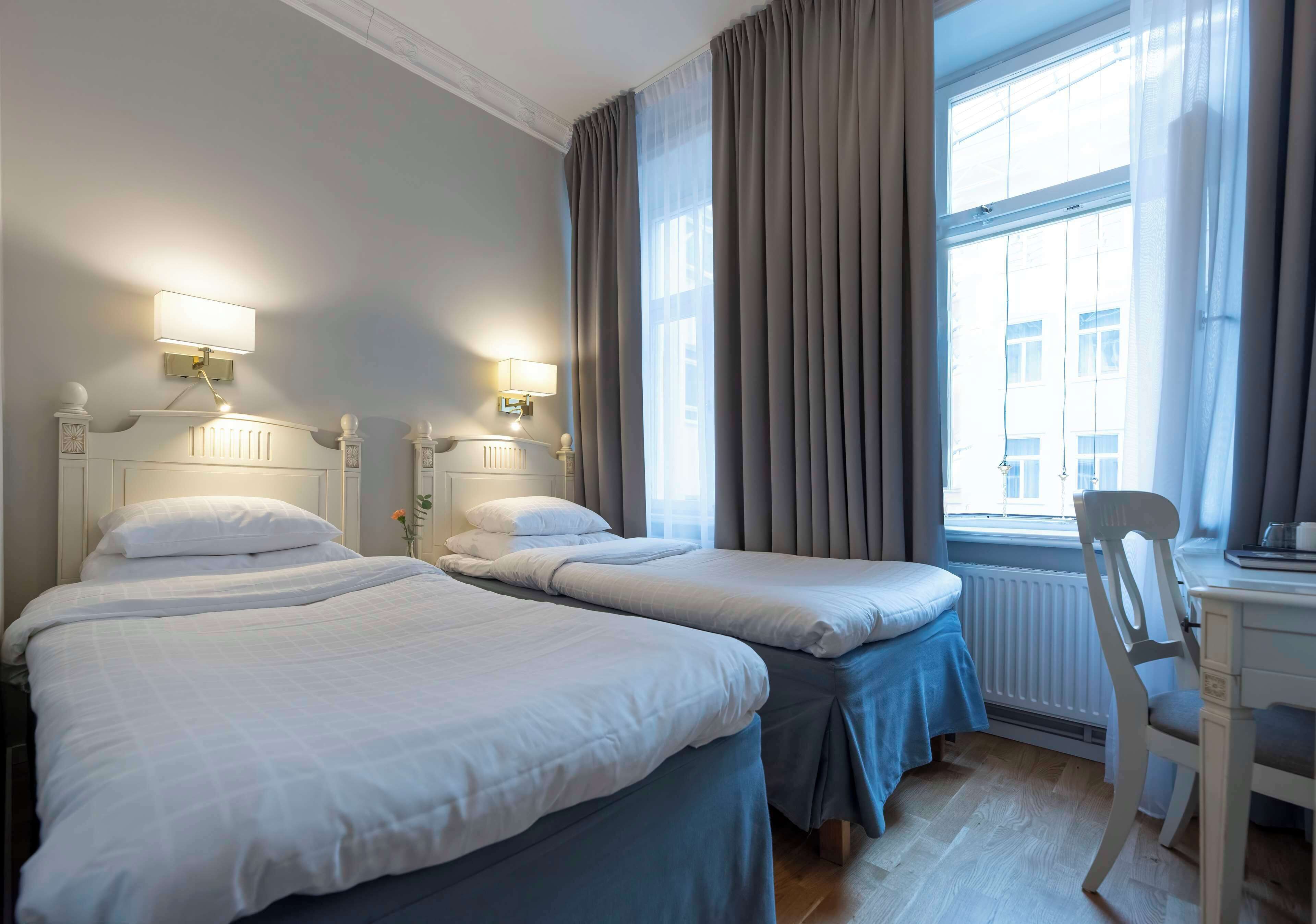 standard room, 2 single beds, non smoking | 1 bedroom, pillow-top beds, desk, blackout curtains