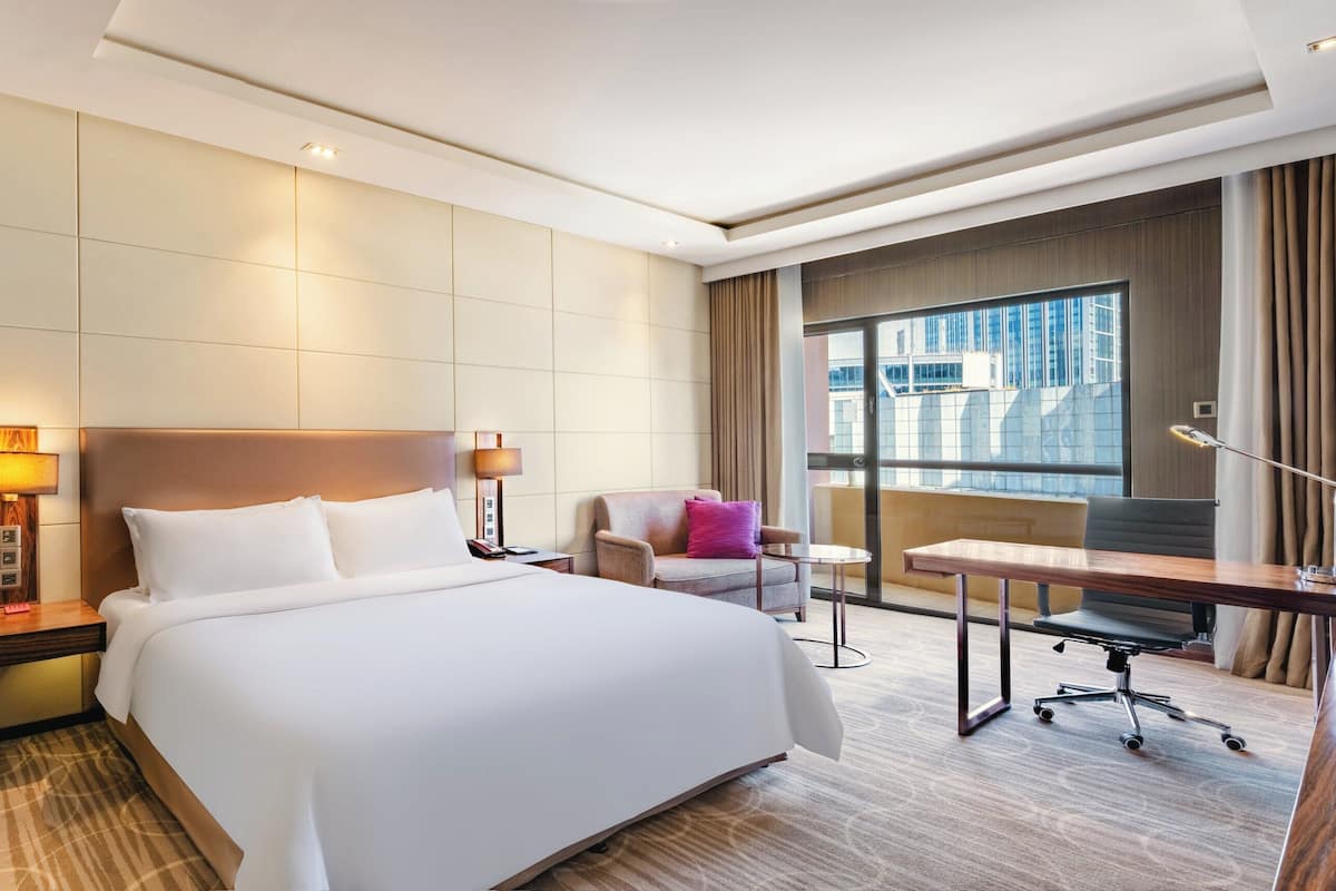 1 bedroom, minibar, in-room safe, desk