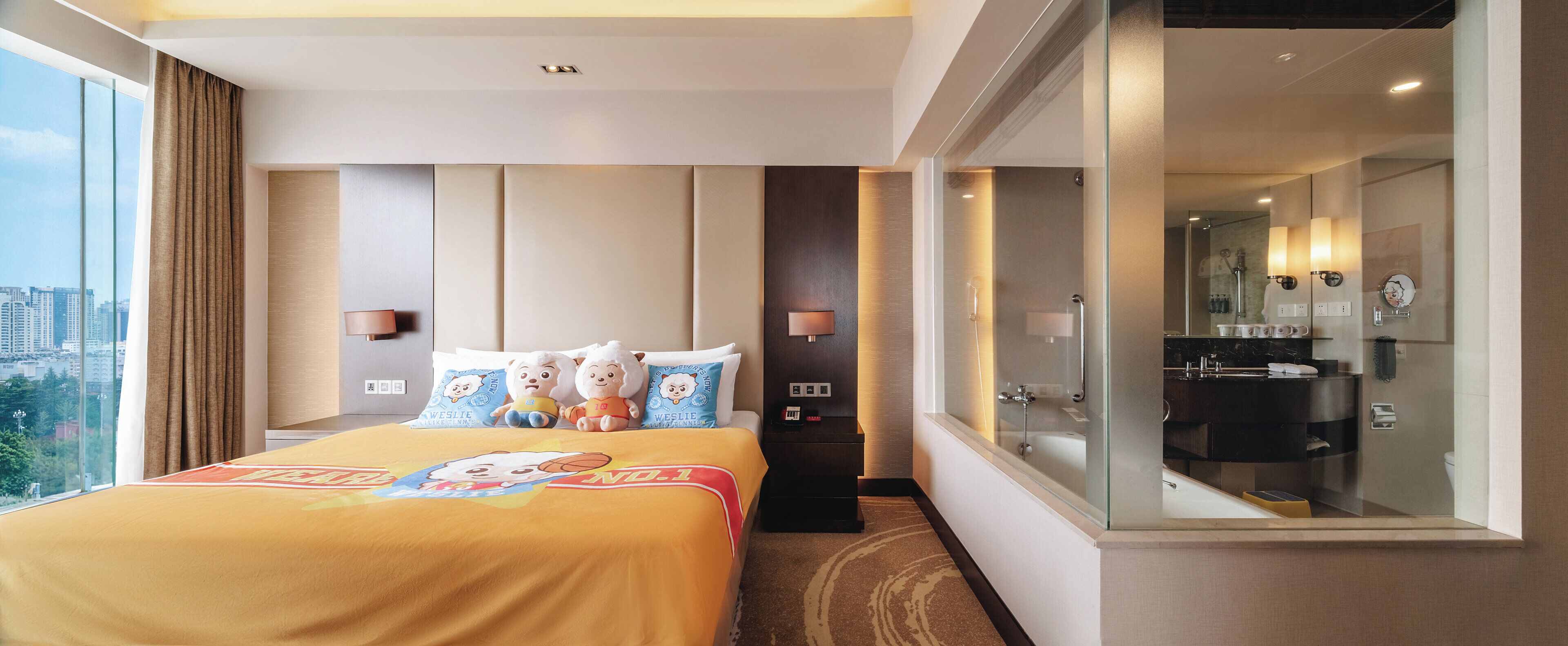 Suite, 1 Bedroom | Minibar, in-room safe, desk, laptop workspace