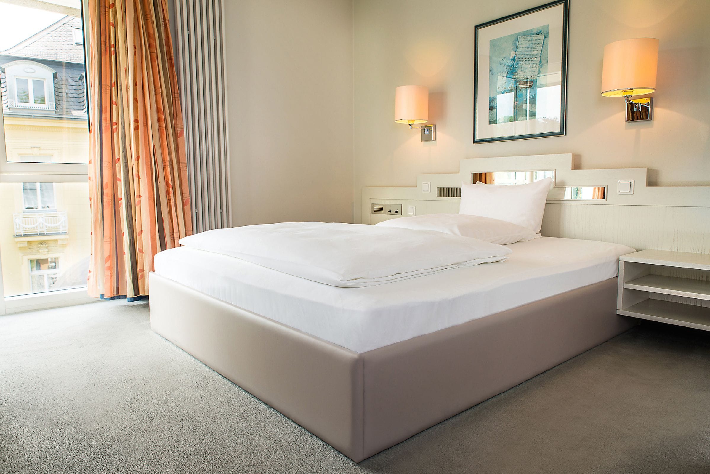 junior suite, 1 bedroom, non smoking, resort view | hypo-allergenic bedding, down duvets, minibar, desk