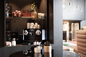 Daily buffet breakfast (CHF 27 per person)
