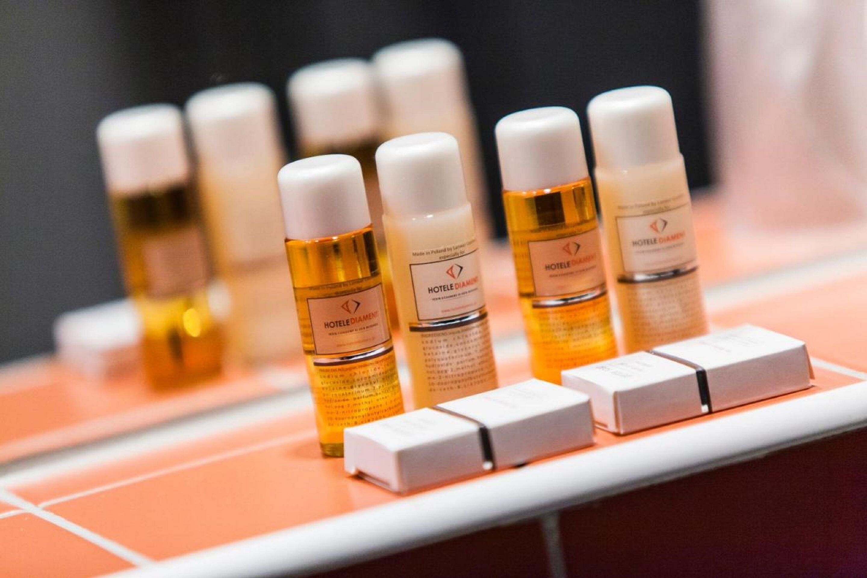 Tractaments facials i manicures i pedicures 