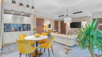 Penthouse | In-room dining