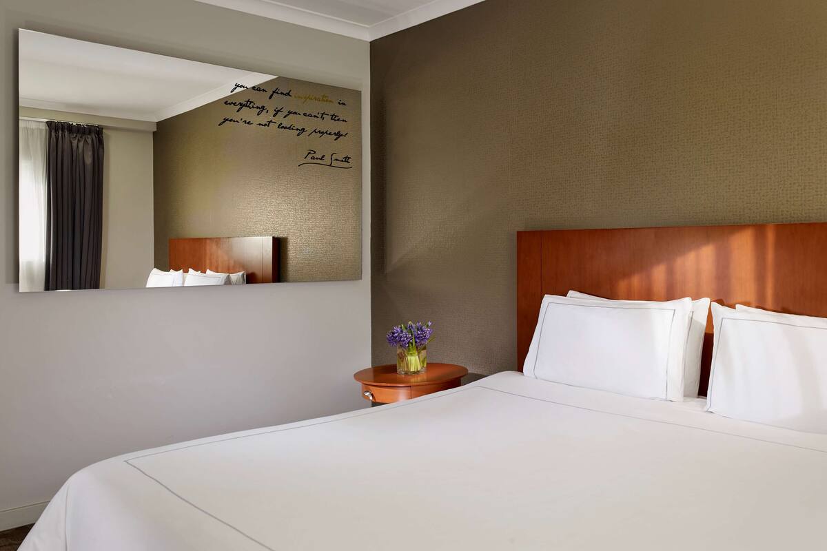 premium bedding, minibar, in-room safe, desk