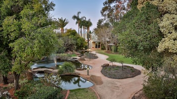 Executive Apartment, Jetted Tub | Garden view