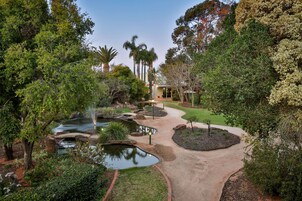 Executive Apartment, Jetted Tub | Garden view