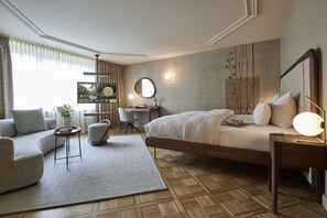 1 bedroom, Frette Italian sheets, premium bedding, minibar