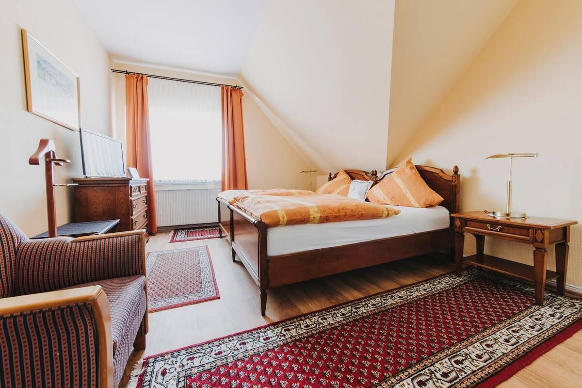 comfort double room | hypo-allergenic bedding, minibar, in-room safe, desk