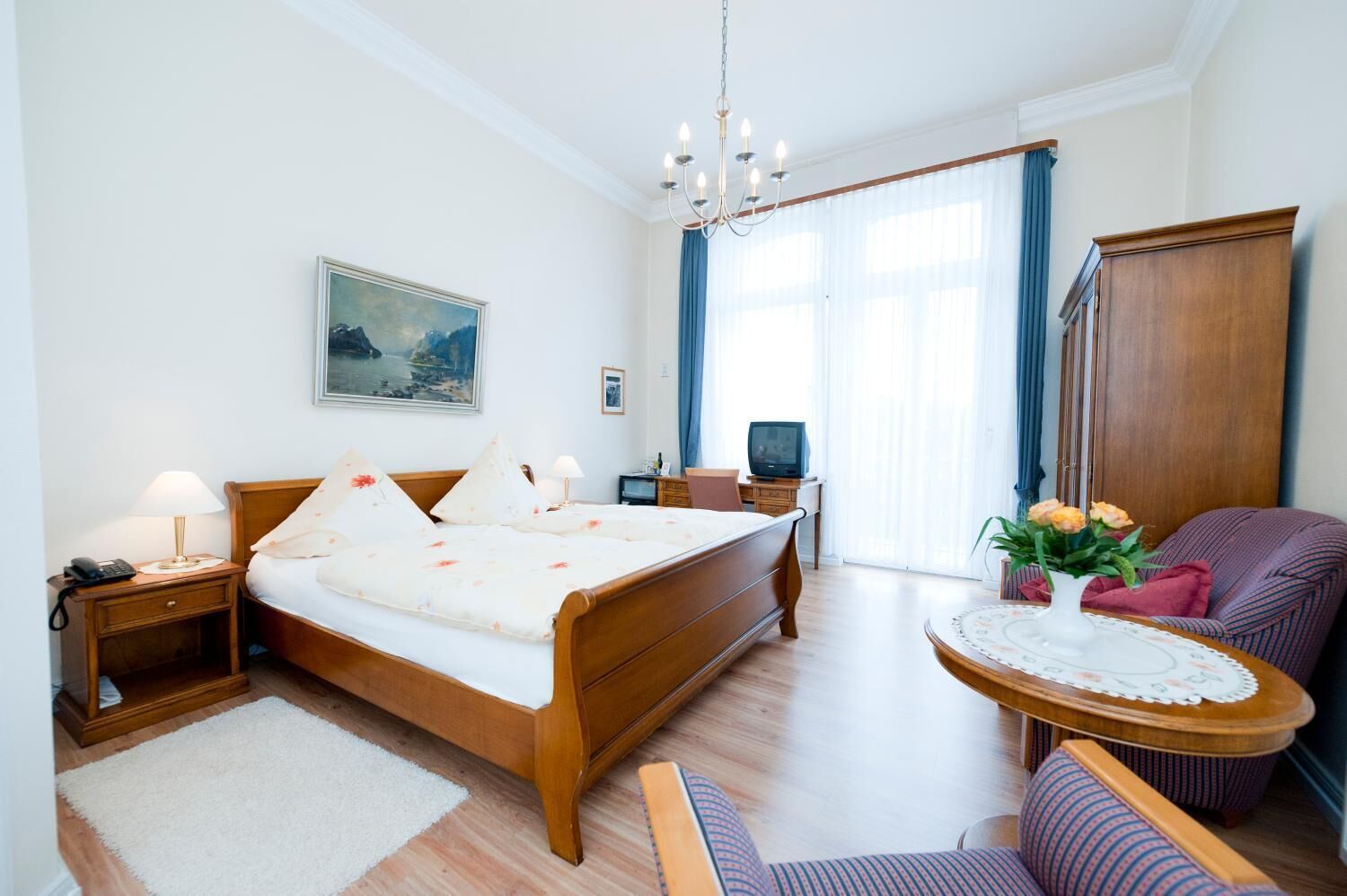 comfort double room | hypo-allergenic bedding, minibar, in-room safe, desk