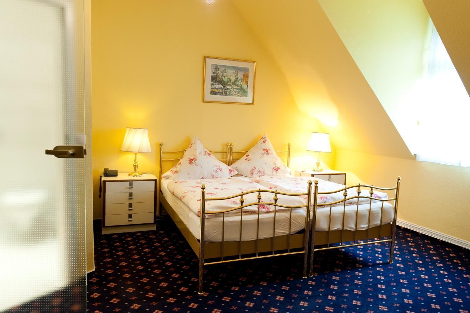 comfort double room | hypo-allergenic bedding, minibar, in-room safe, desk