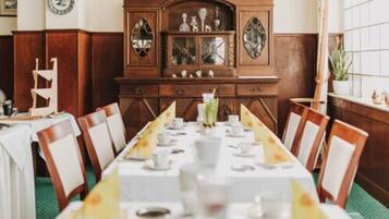 Daily buffet breakfast (EUR 15 per person)