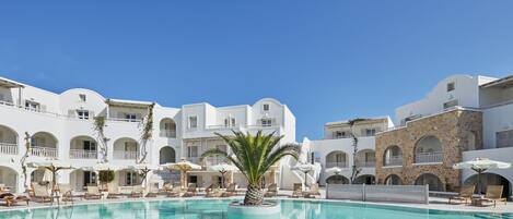 2 outdoor pools, pool umbrellas, sun loungers