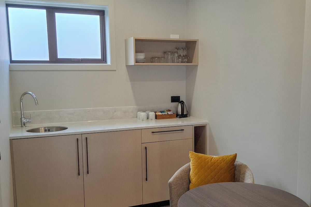 Superior Family Suite | Private kitchenette | Fridge, coffee/tea maker, electric kettle