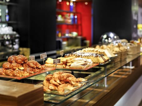 Restaurant. ibis Buenos Aires Congreso