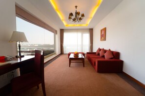 Premier Suite River View | Living area