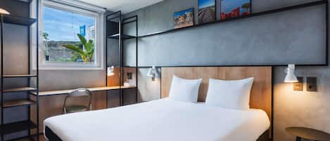 Desk, free cribs/infant beds, free WiFi, bed sheets