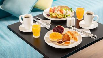 Daily buffet breakfast for a fee