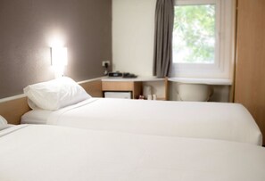 Standard Room, 2 Twin Beds | In-room safe, desk, iron/ironing board, WiFi