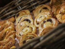 Daily buffet breakfast for a fee