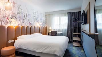 Standard Double Room, 1 Double Bed | Desk, blackout drapes, soundproofing, iron/ironing board
