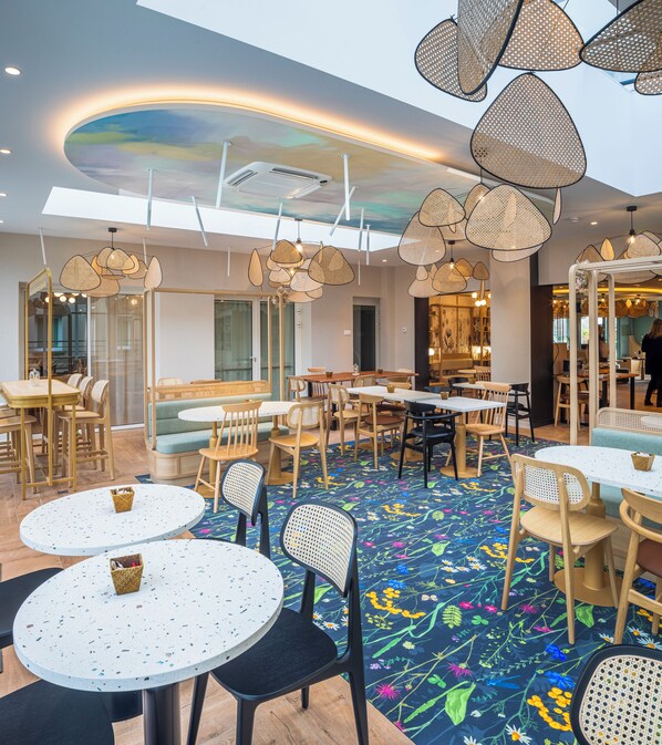 Daily buffet breakfast (EUR 12.90 per person)