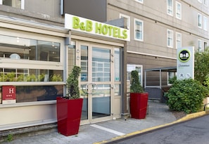 Property entrance - B&B HOTEL Paris Nord 2 CDG Aéroport (Roissy-en-France)