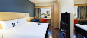 ibis Paulinia