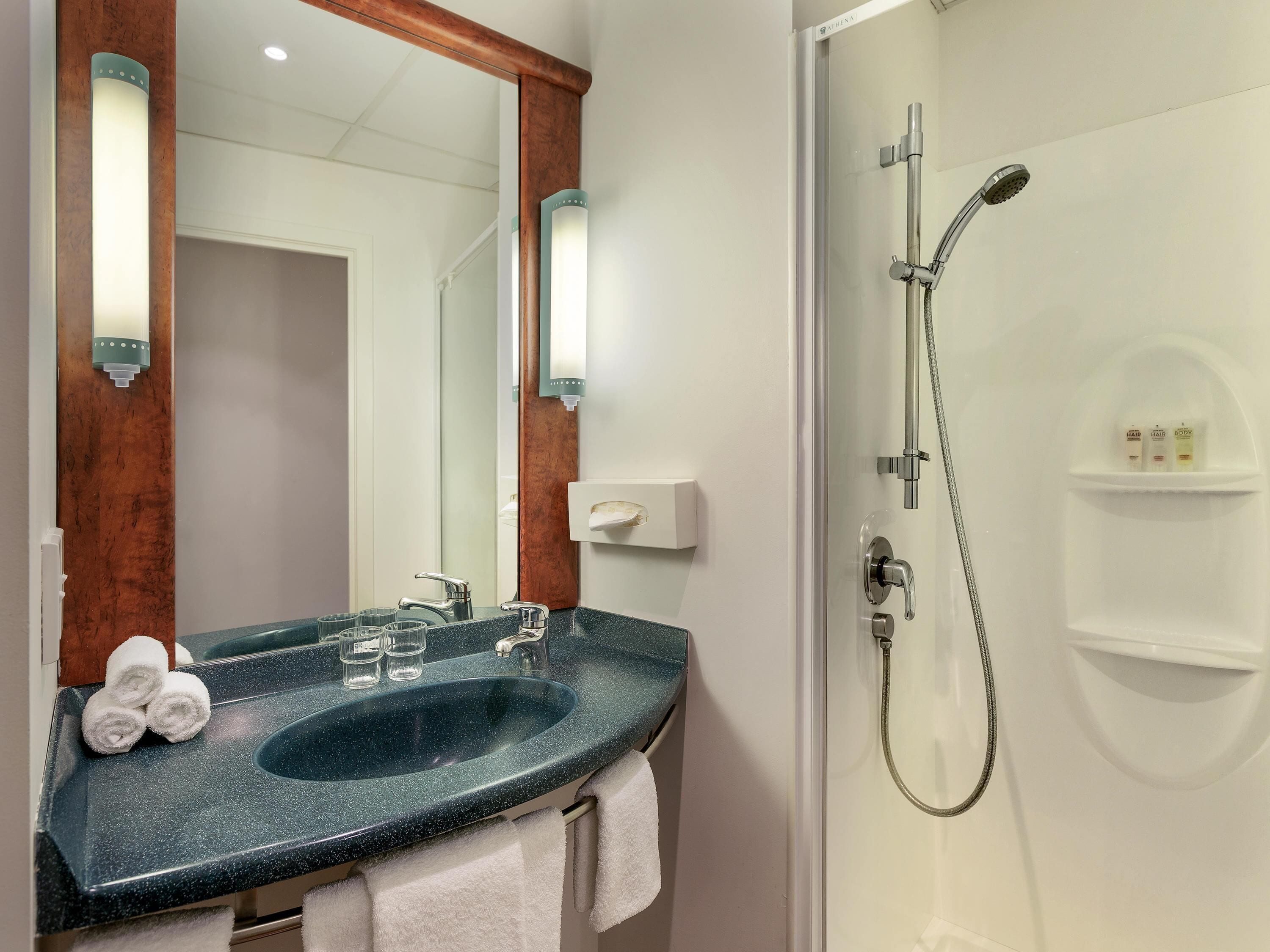 desk, iron/ironing board, free cots/infant beds, travel cot