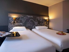 Standard Twin Room, 2 Single Beds | Pillow-top beds, soundproofing, iron/ironing board