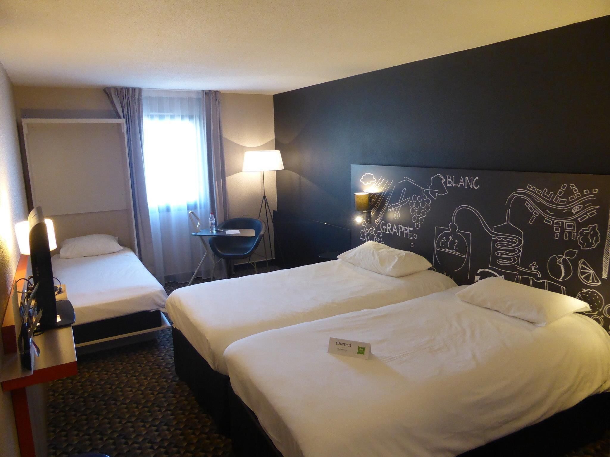 Triple Room, Multiple Beds