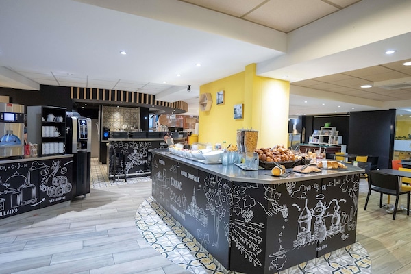 Desayuno buffet (EUR 11 por persona)