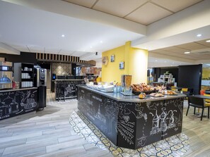 Daily buffet breakfast (EUR 11 per person)