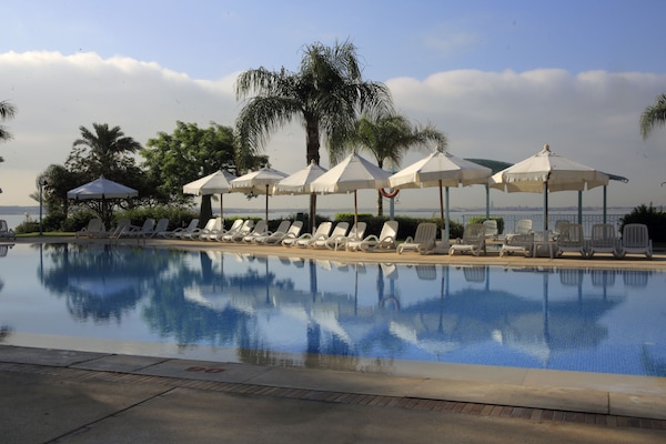 Privilege, Double Room, 1 Double Bed, Balcony, Lake View | Minibar, in-room safe, individually decorated, individually furnished