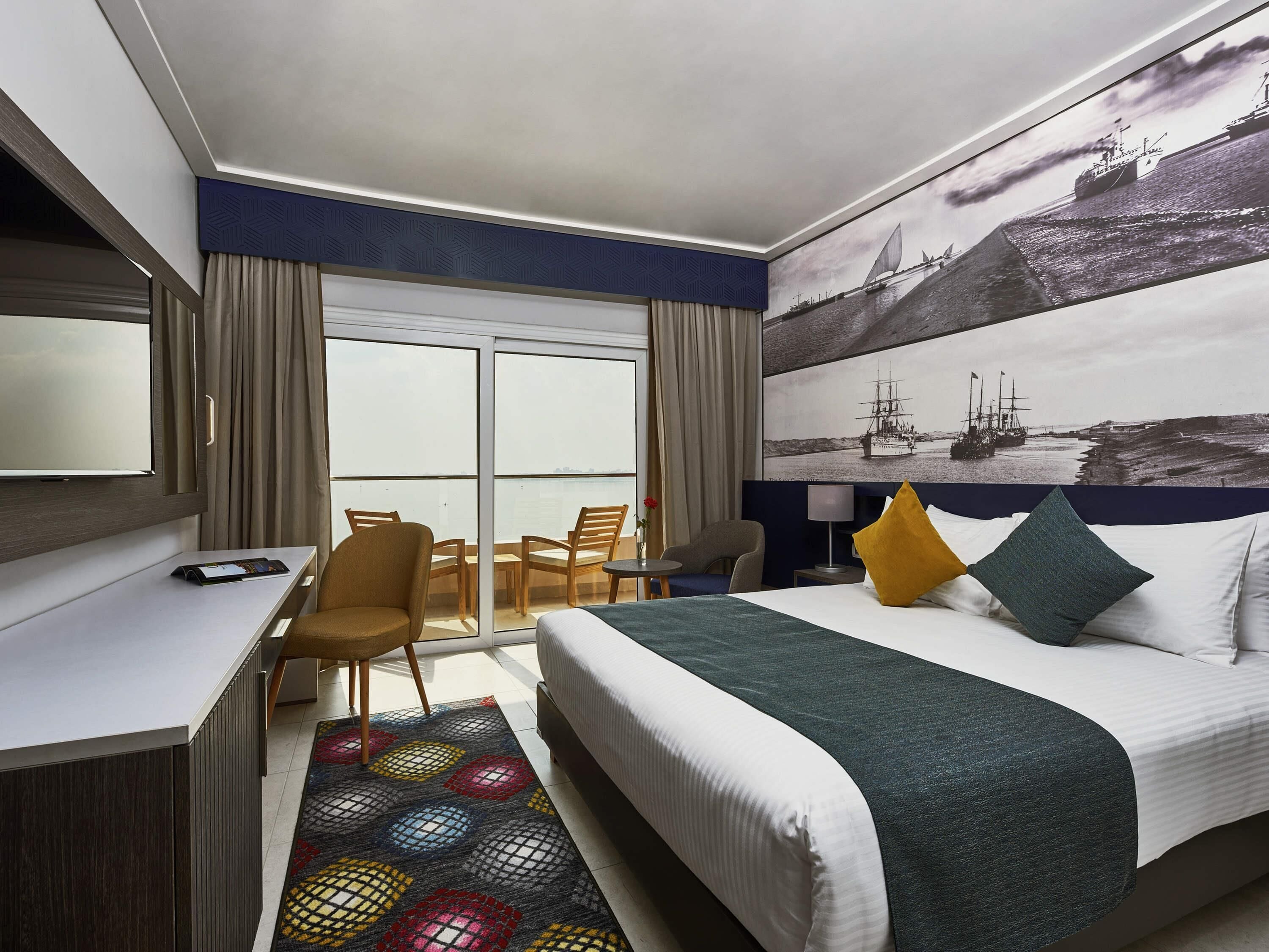 Minibar, in-room safe, individually decorated, individually furnished