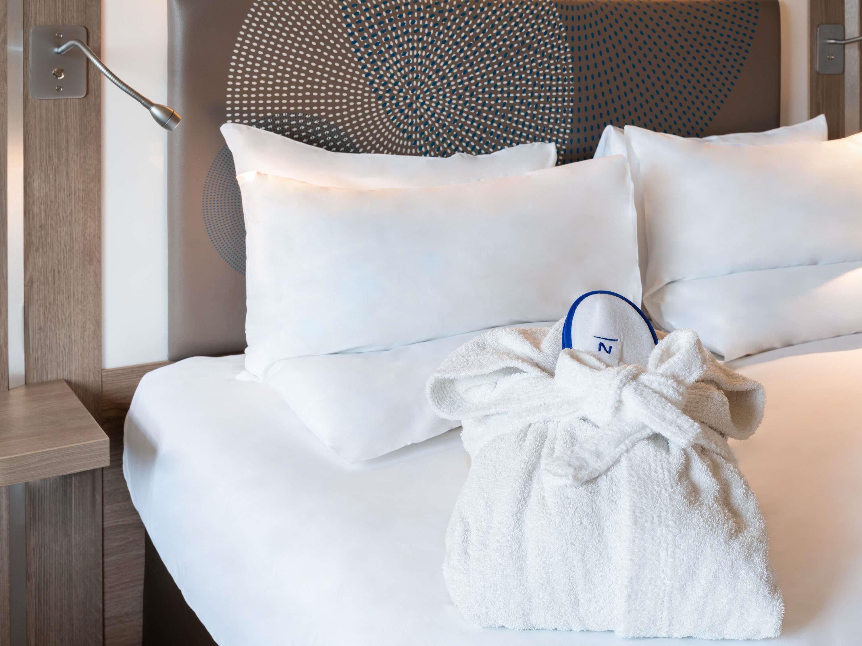 executive room, 1 queen bed, tower (eiffel tower view) | premium bedding, in-room safe, desk, laptop workspace