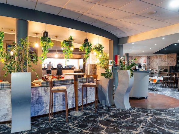 Exterior - Novotel Milton Keynes (Milton Keynes)