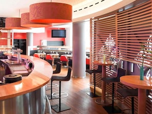 Bar (on property) - Novotel Leuven Centrum (Leuven)