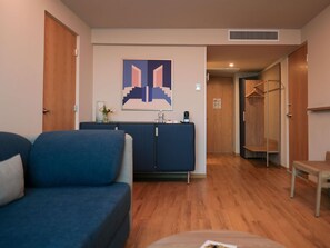 Executive-suite - 1 kingsize-seng | Pengeskab på værelset, skrivebord, mørklægningsgardiner, lydisolering