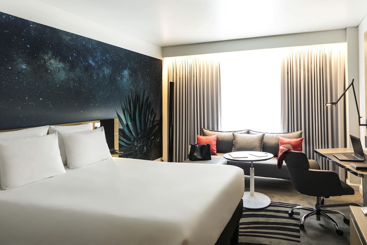 Executive Room, 1 King Bed