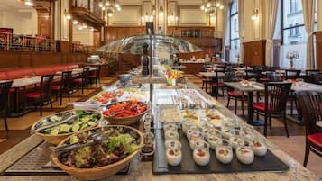 Ze serveren er ontbijt, lunch en diner