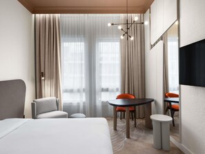 Superior Room, 1 Katil Kelamin (Double) | Peralatan tempat tidur hipoalergenik, bar mini, peti besi dalam bilik 