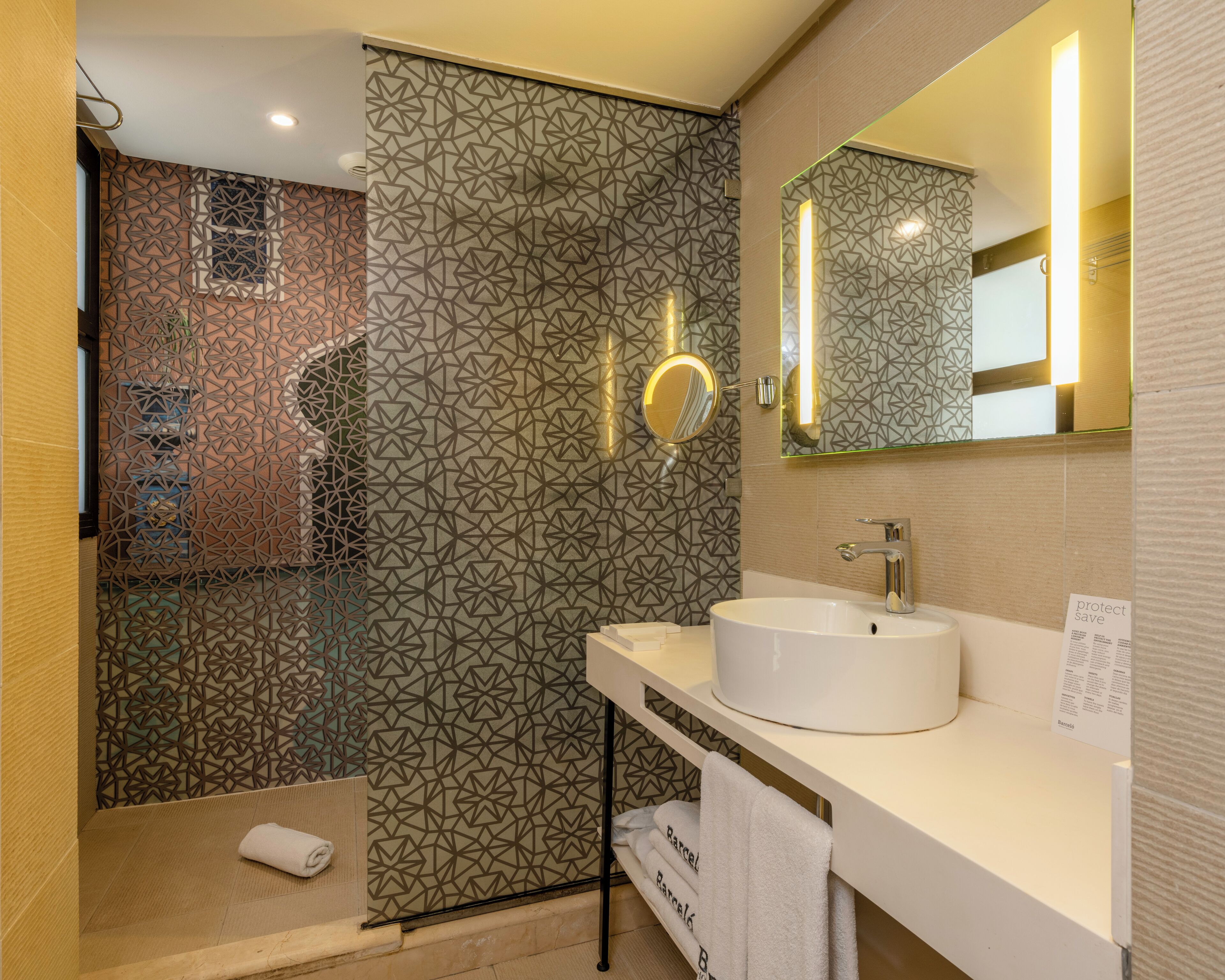 shower, rainfall showerhead, free toiletries, hair dryer