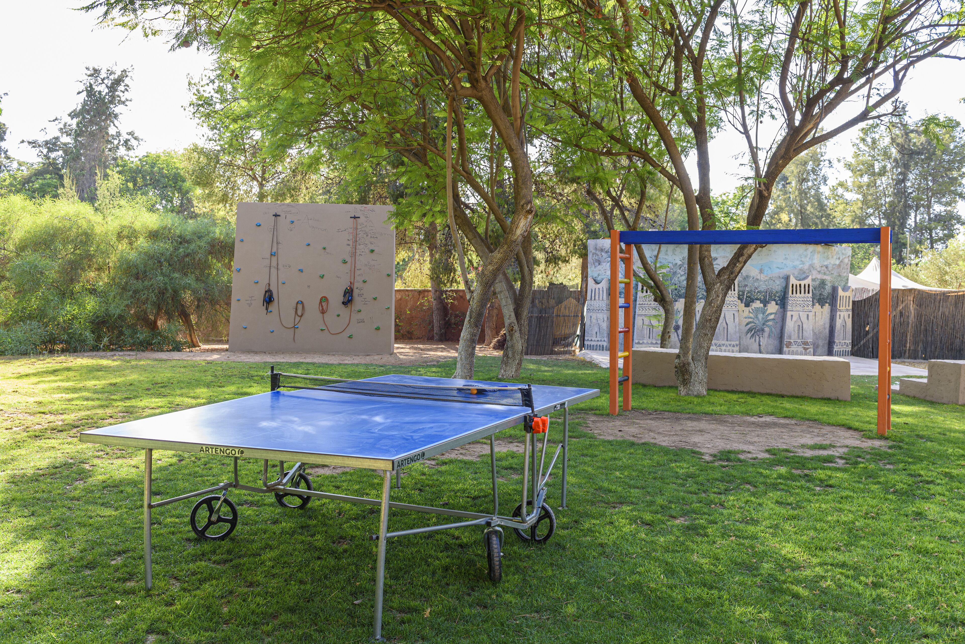 Zona de juegos infantil al aire libre