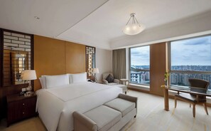 Premium bedding, in-room safe, desk, blackout curtains