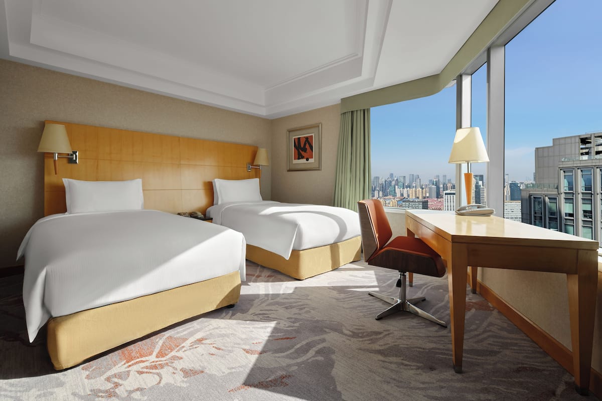 Deluxe twin room | Premium bedding, in-room safe, desk, blackout drapes