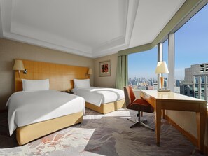 Premium bedding, in-room safe, desk, blackout drapes - DoubleTree by Hilton Hotel Shanghai - Pudong (Shanghai)
