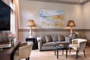 Ropa de cama de alta calidad y minibar 